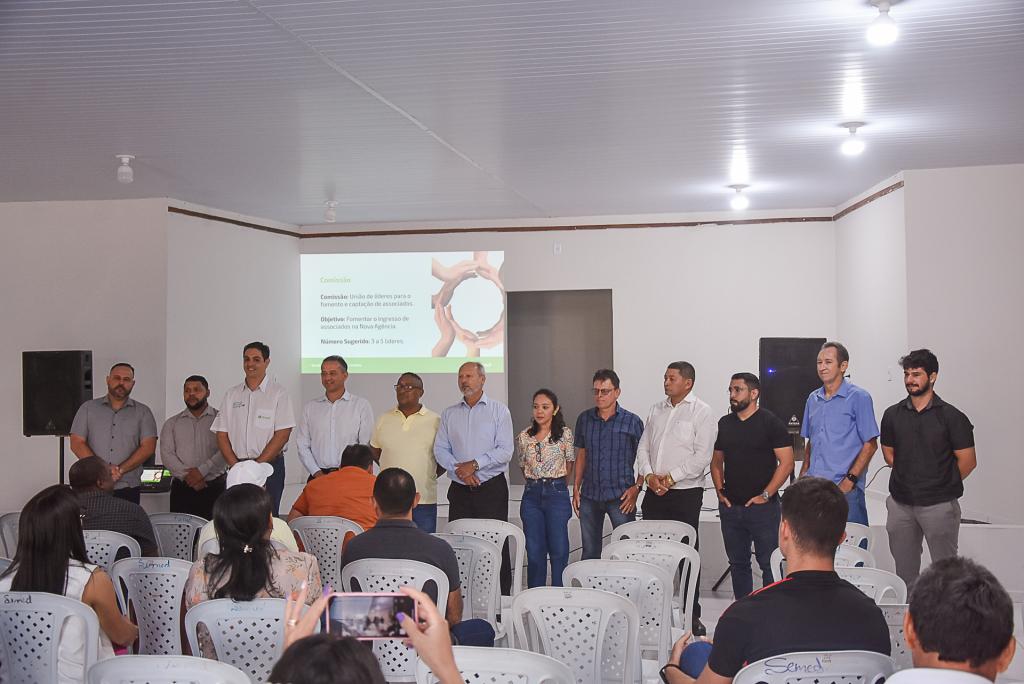 DESENVOLVIMENTO ECONÔMICO: Primeira Reunião de Implantação do SICRED em Augustinópolis.
